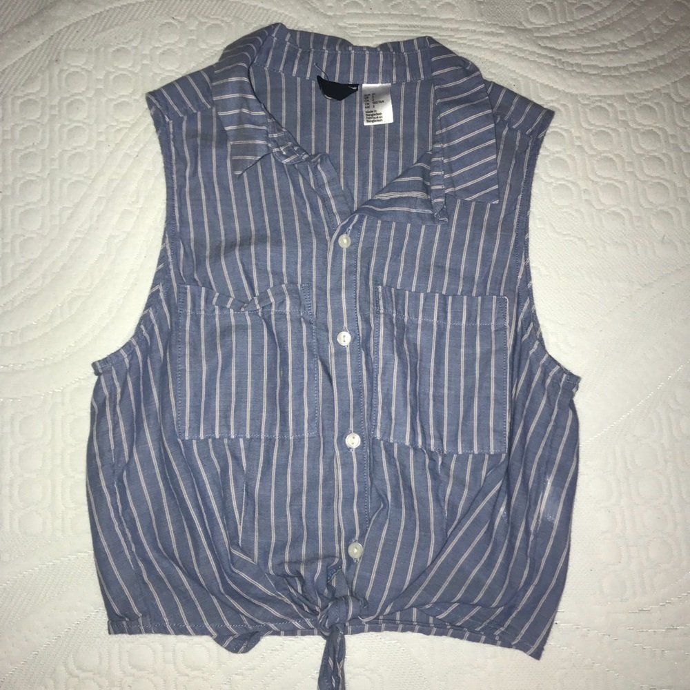 Worn once tie front crop top